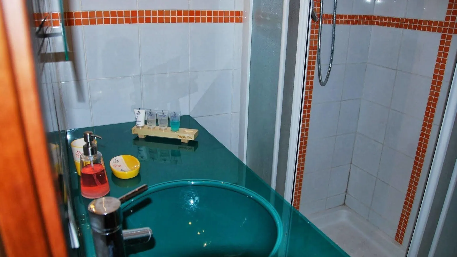 B&B Percorso Verde Ponte Valleceppi 2*,  Italy